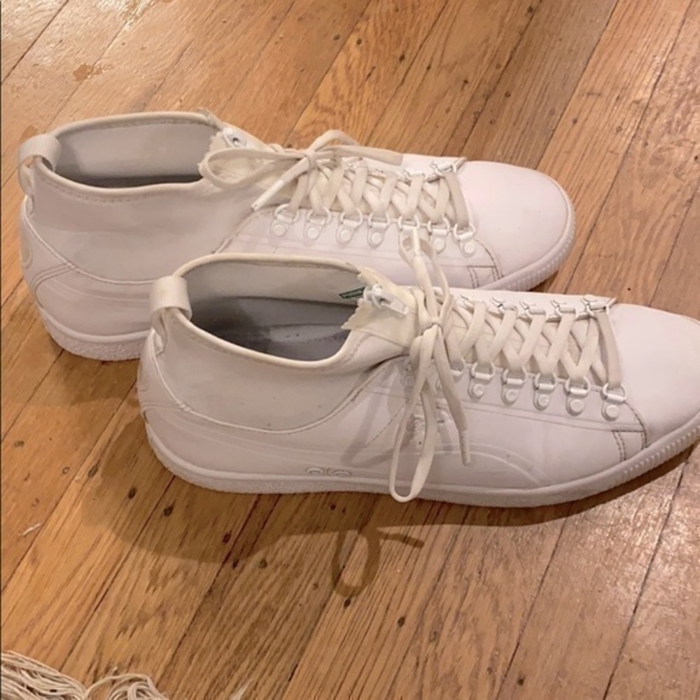 Puma low top sneakers Clyde style in white